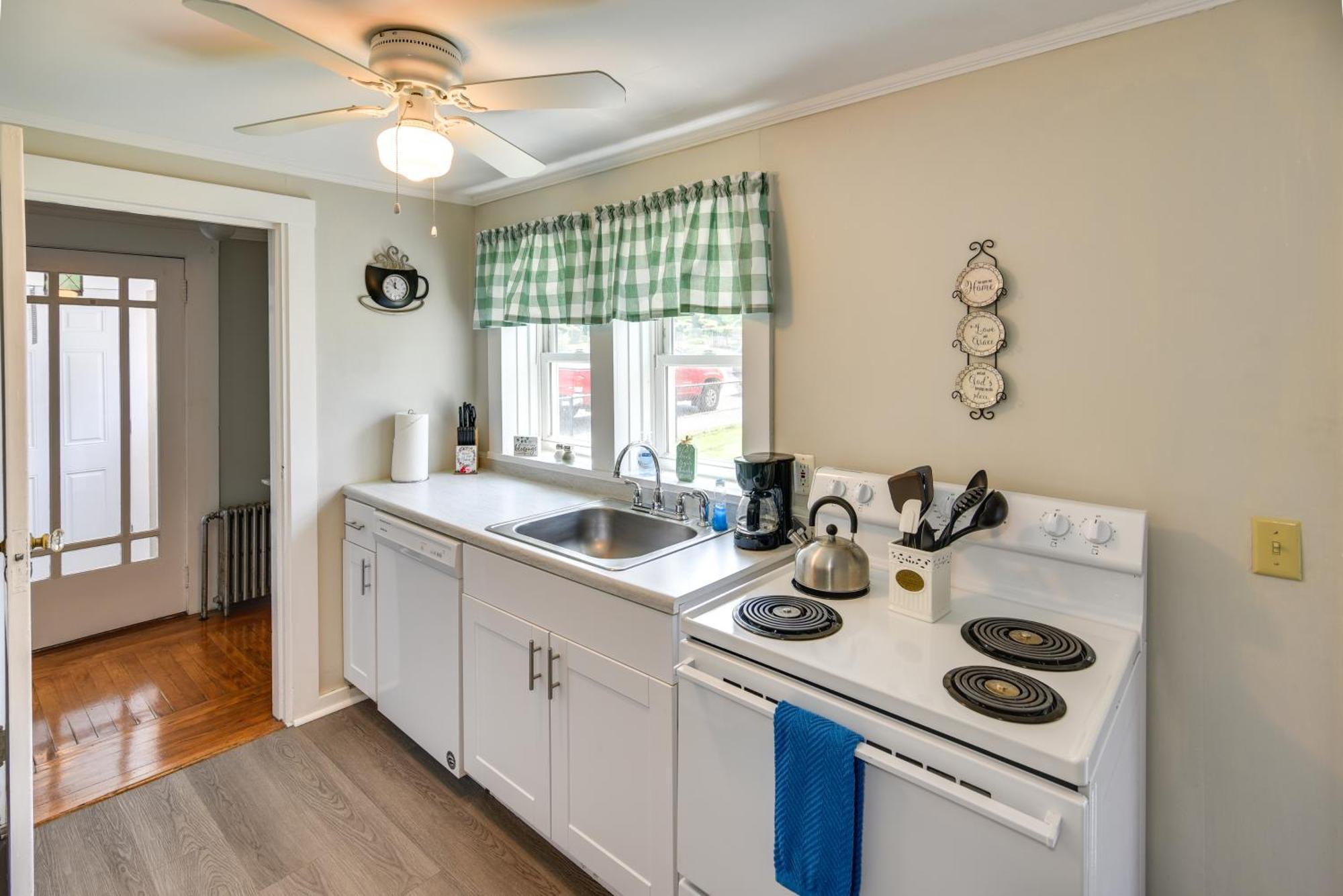Newport House Less Than 3 Mi To Beaches And Bowens Wharf! Экстерьер фото